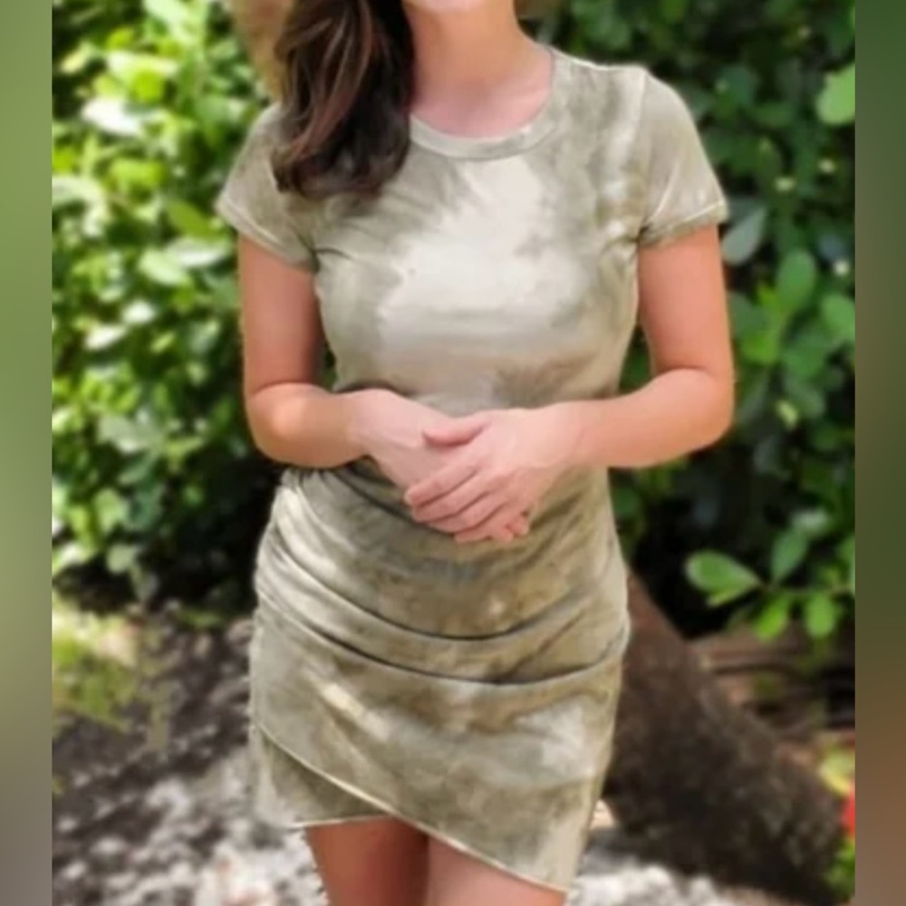 La Miel olive green tie die bodycon dress. Size small